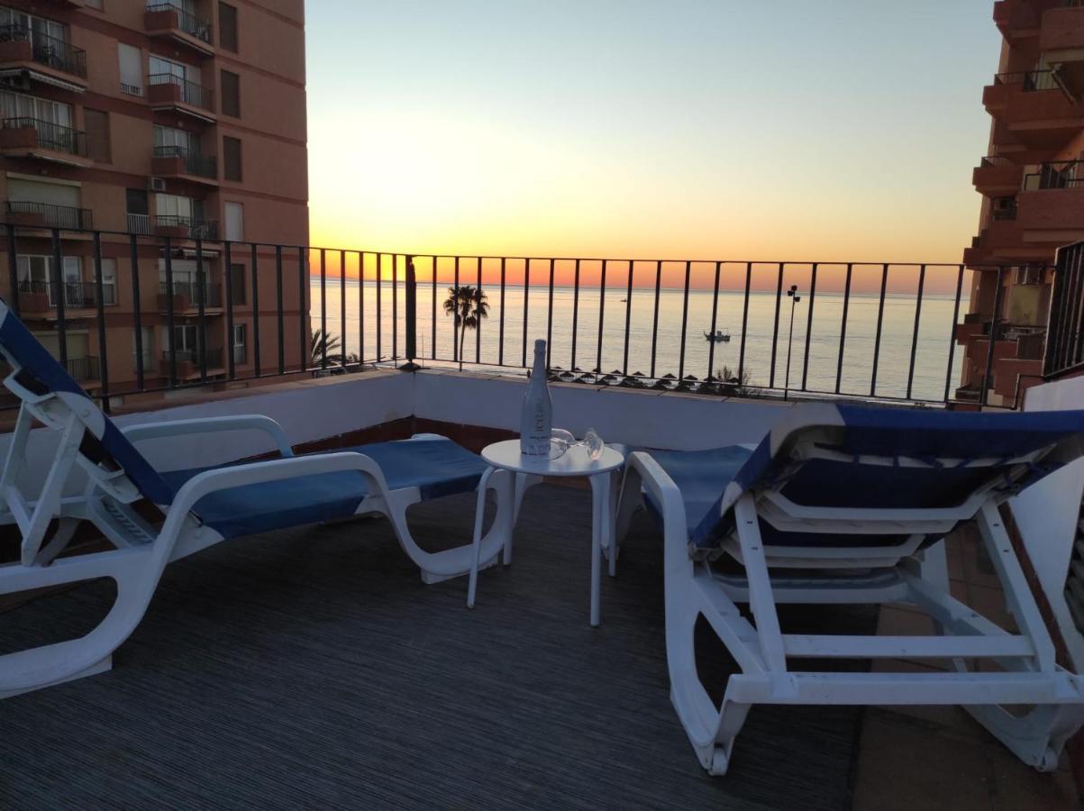 ÁTICO PRIMERA LINEA Marina Beach Fuengirola Esterno foto